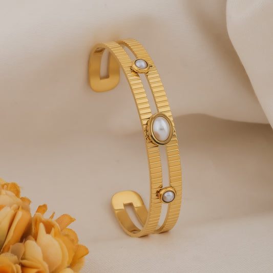 Golden Pearl Bracelet