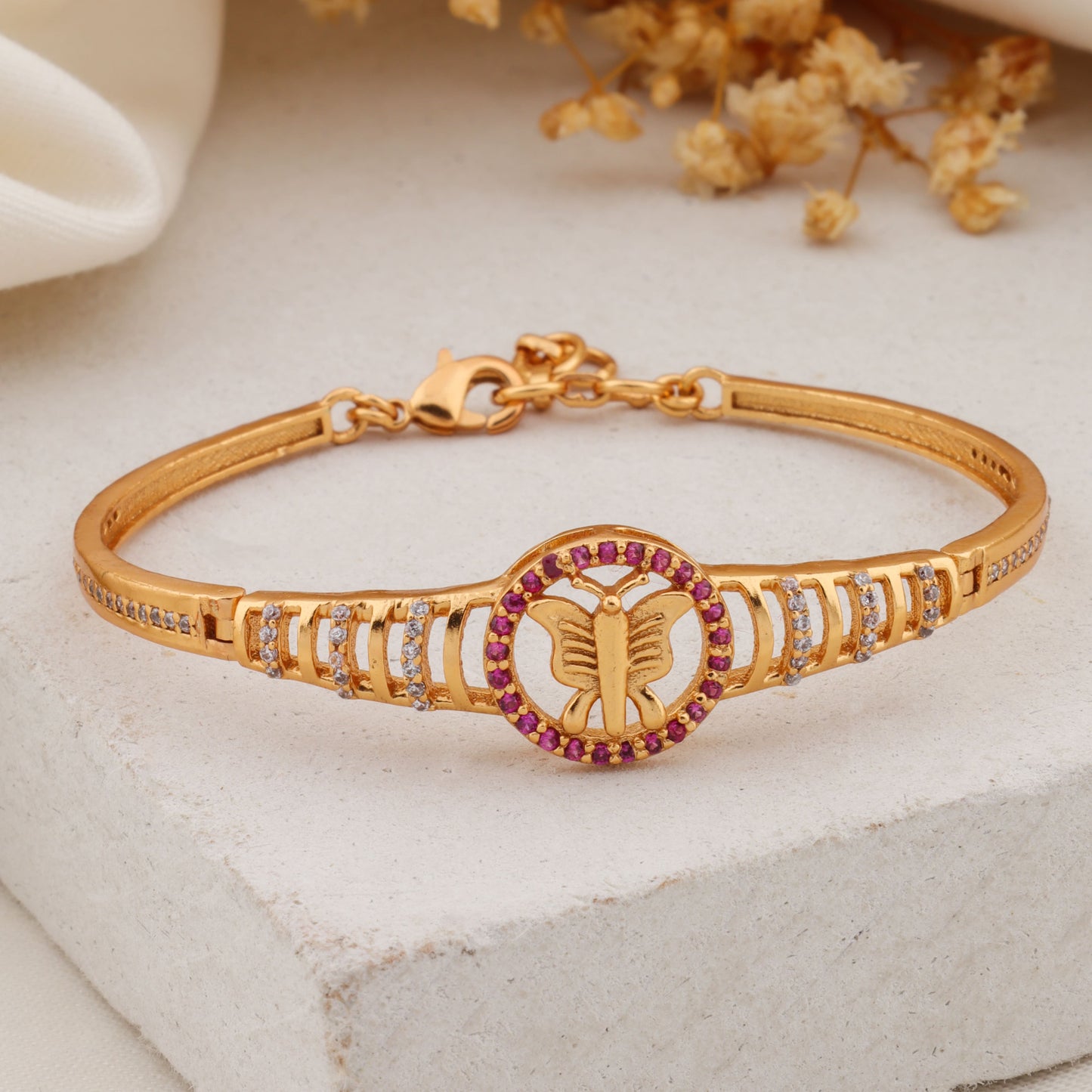 Ariva Winged Bracelet