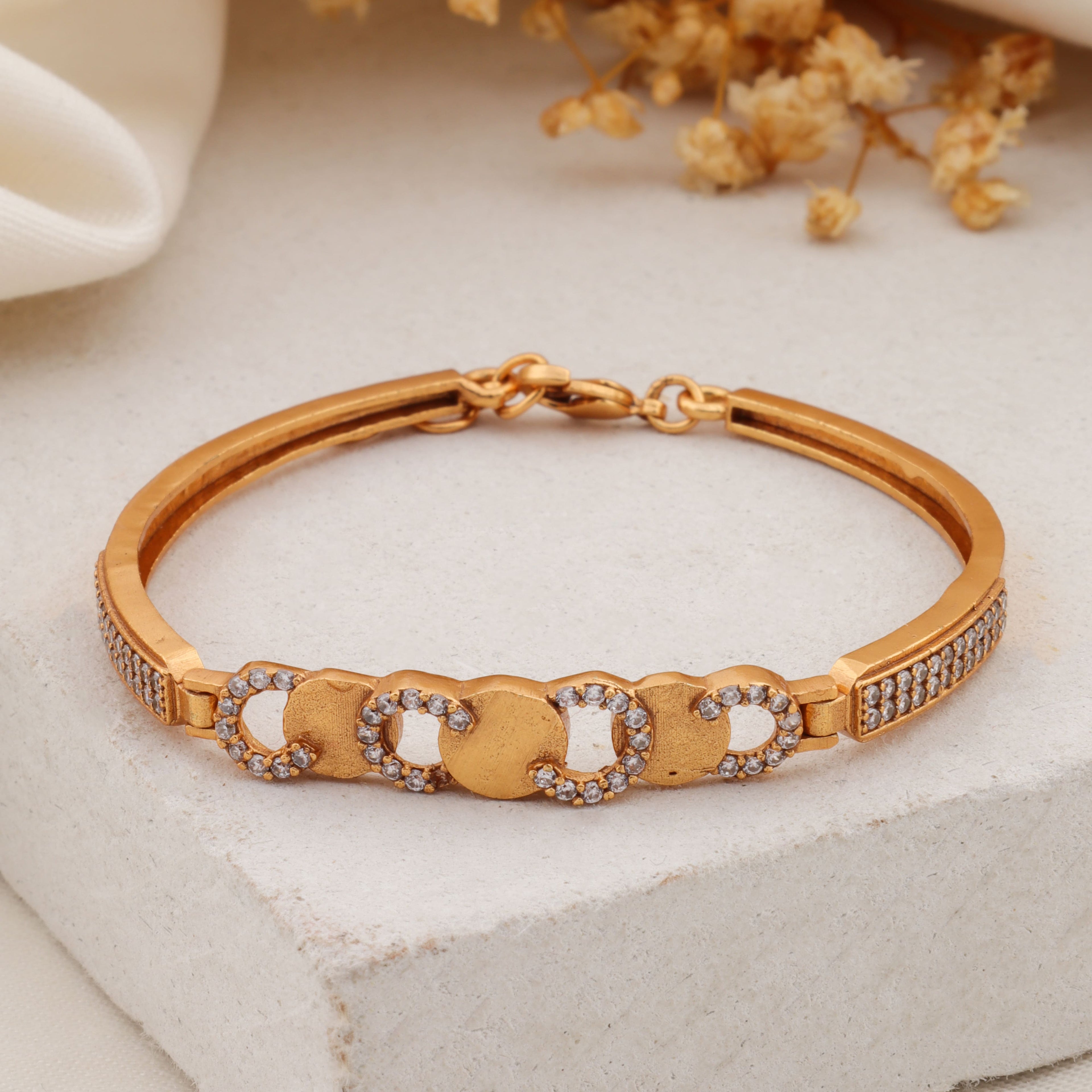 Cira Orbit Bracelet