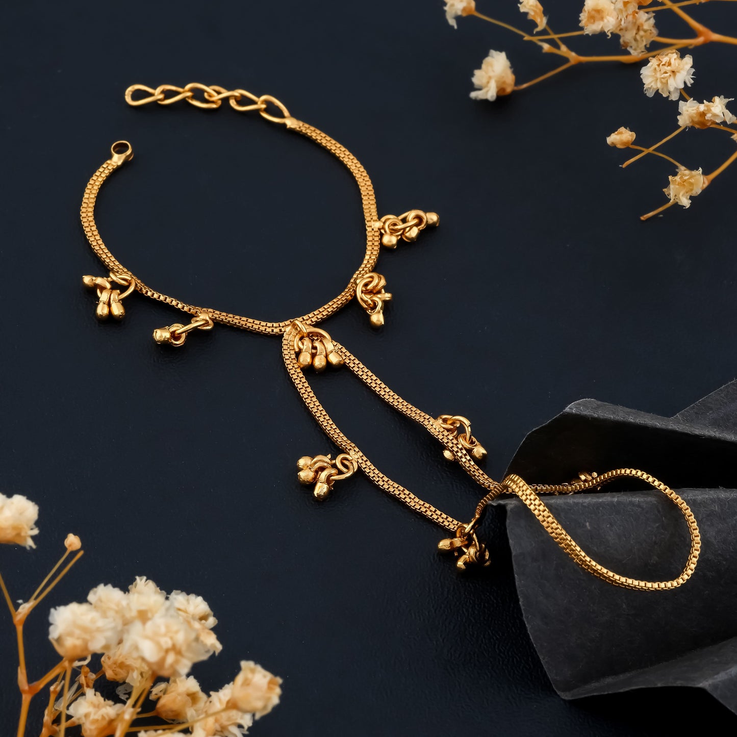 Elegant Floral Pocha