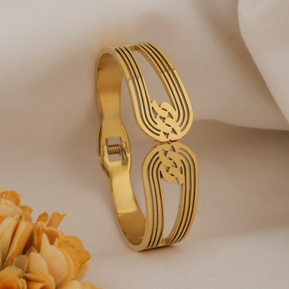 Flowing Grace Bracelet