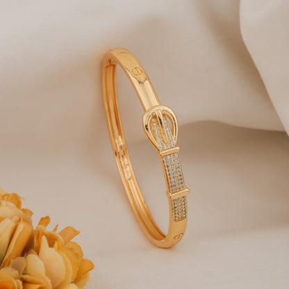 Glamour Lock Bracelet