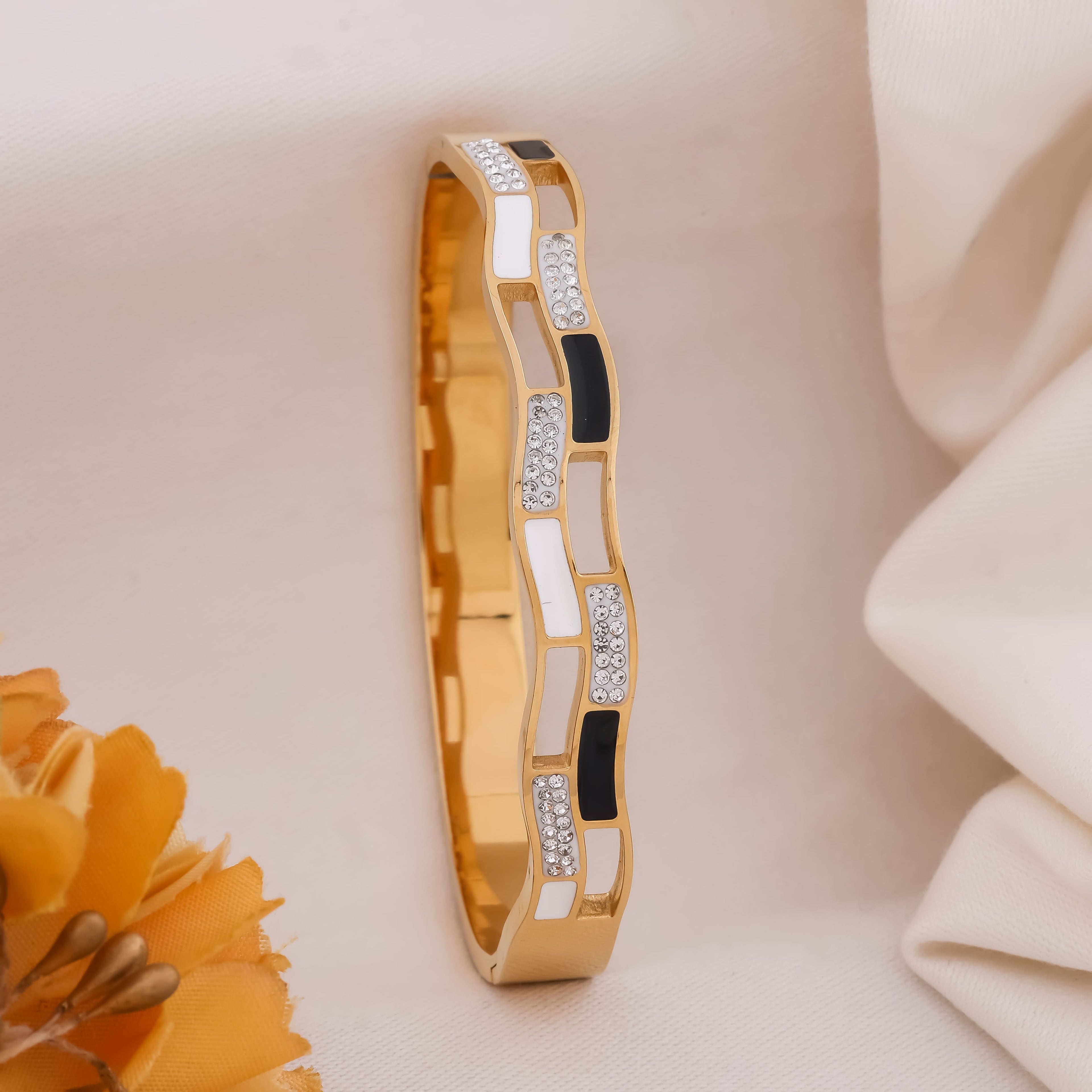 Ocean Flow Bracelet
