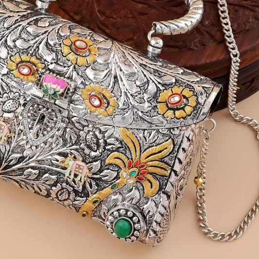 Palm Royale – The Silver Statement Clutch