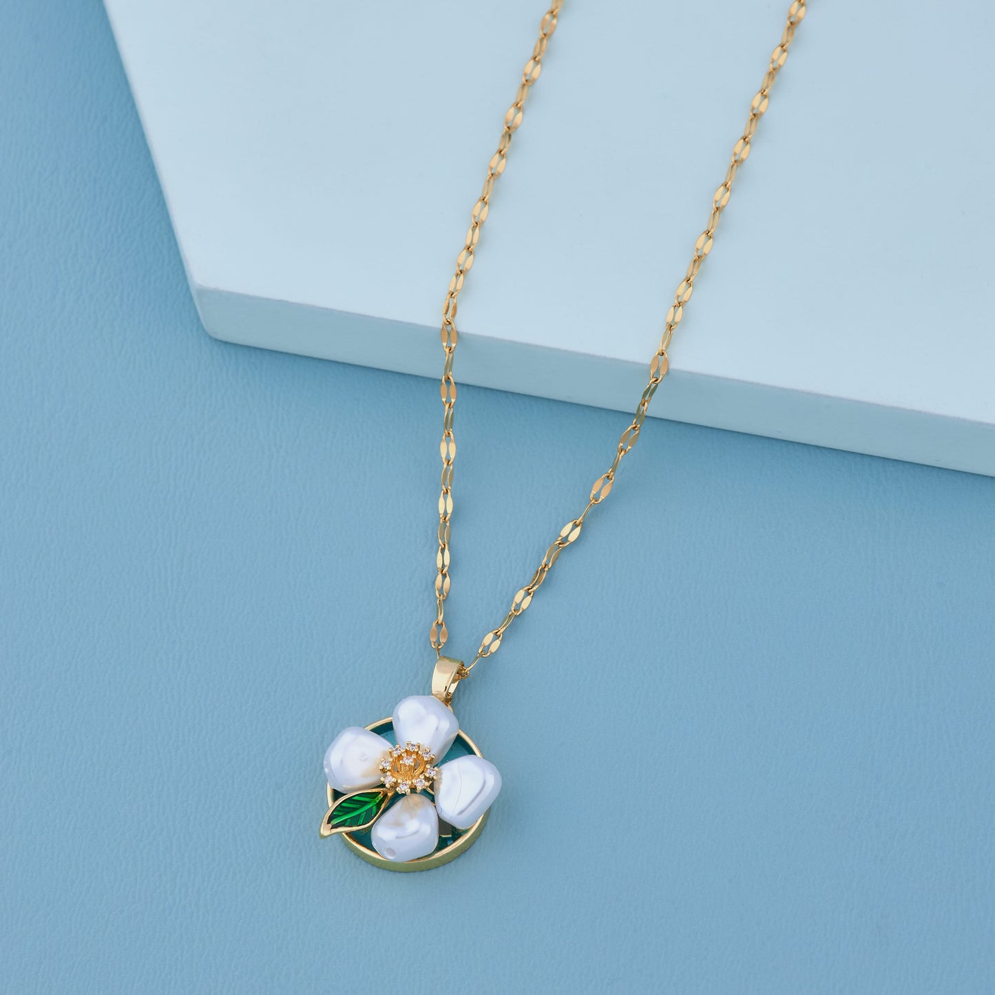 Flower Pendant Necklace