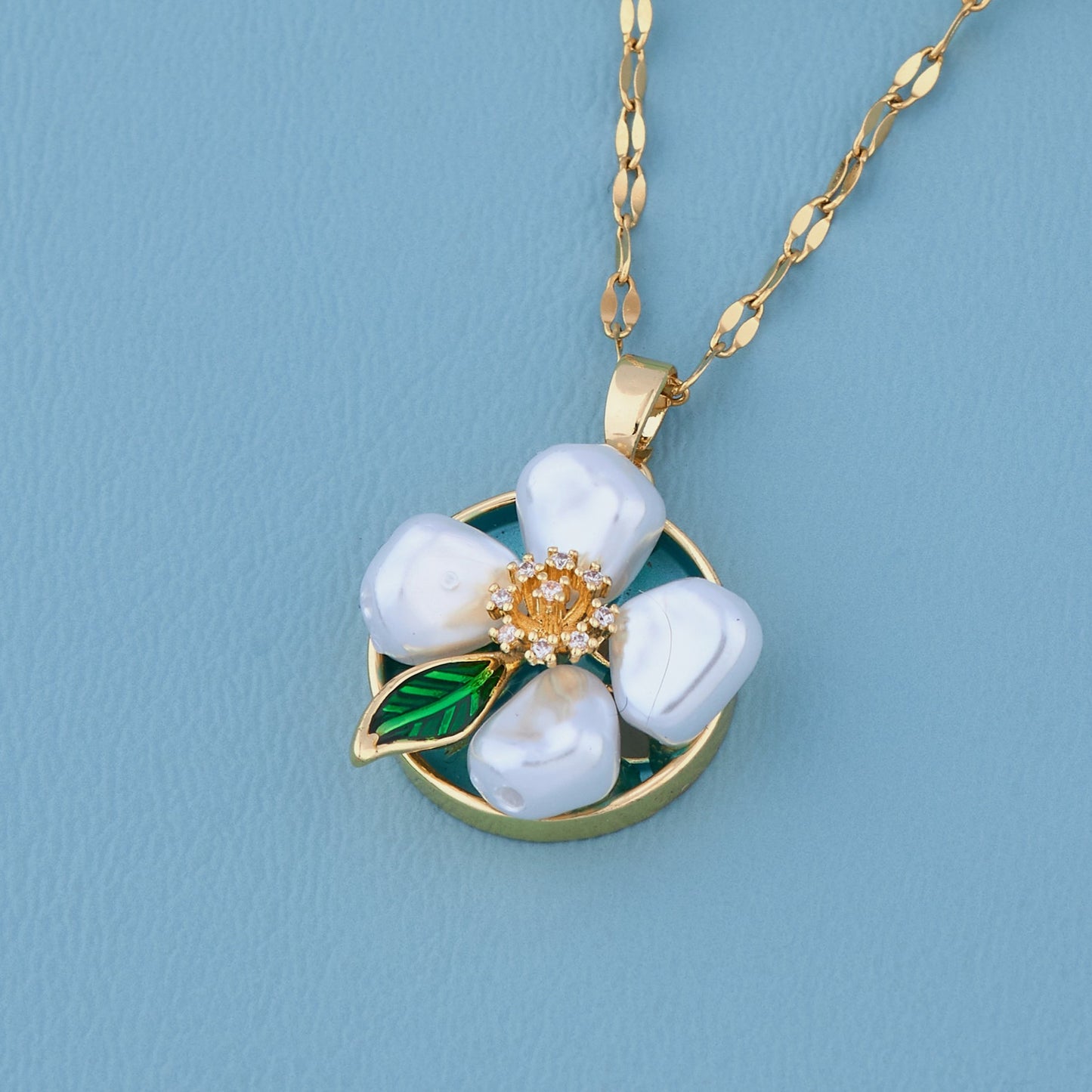 Flower Pendant Necklace